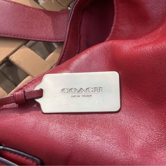 COACH Madison Carlyle Bag in Red - Picture 7 of 8